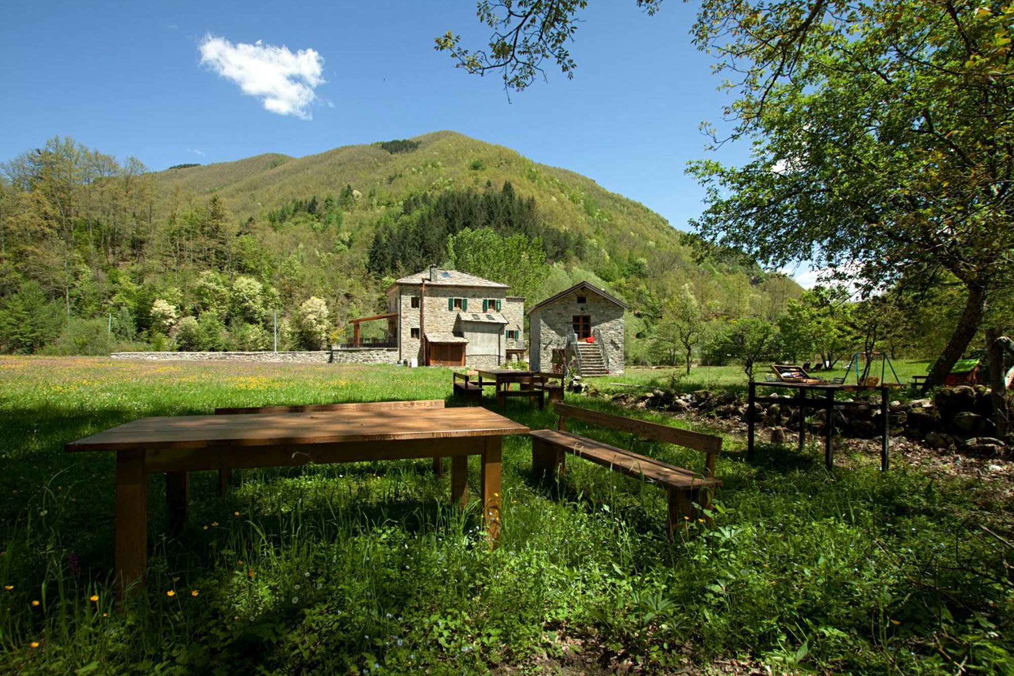 Zeri Mulino Marghen - Restored Watermill - Accomodation And Retreat Center المظهر الخارجي الصورة