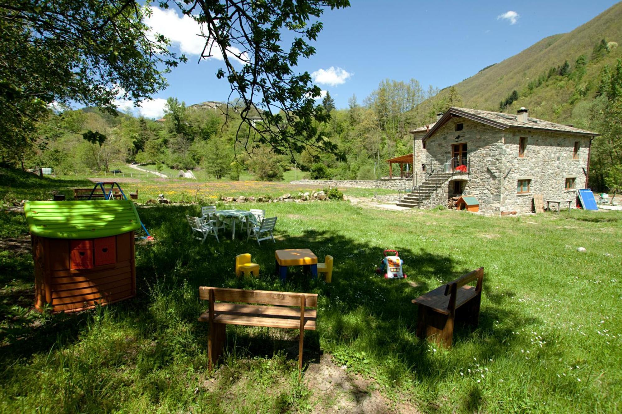 Zeri Mulino Marghen - Restored Watermill - Accomodation And Retreat Center المظهر الخارجي الصورة