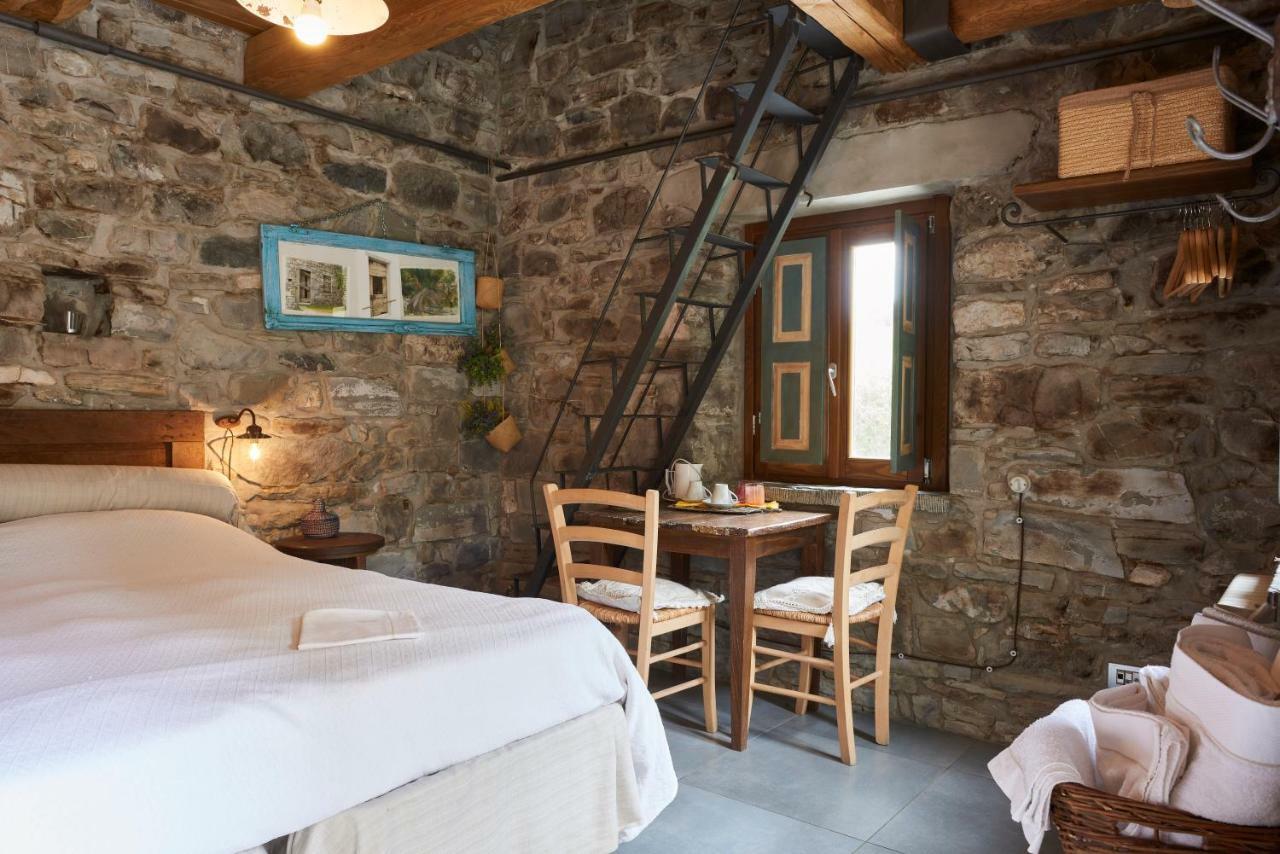 Zeri Mulino Marghen - Restored Watermill - Accomodation And Retreat Center المظهر الخارجي الصورة