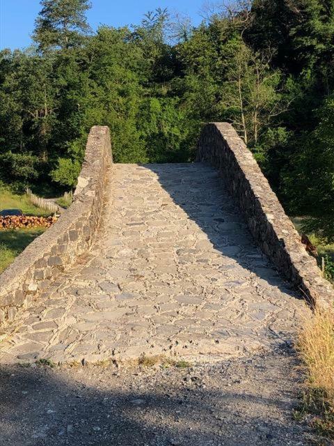 Zeri Mulino Marghen - Restored Watermill - Accomodation And Retreat Center المظهر الخارجي الصورة